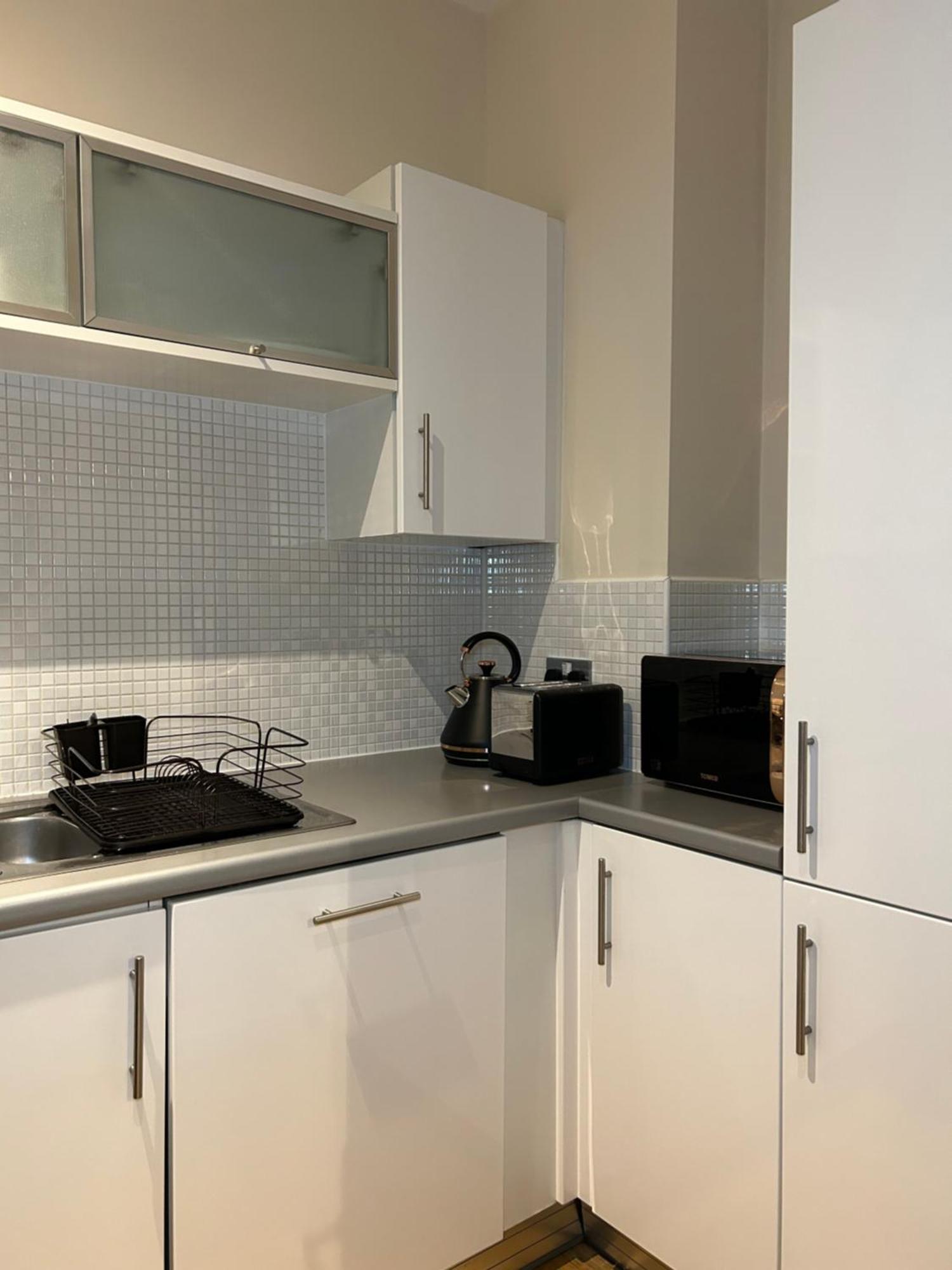 Central Birmingham City Apartment -Smart Tv - Free Parking Onsite Luaran gambar